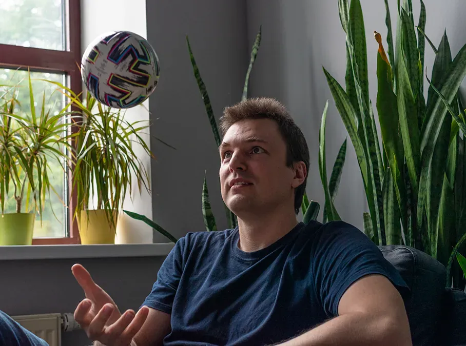 А ещё мы ценим юмор и дружеское общение А ещё мы ценим юмор и дружеское общение